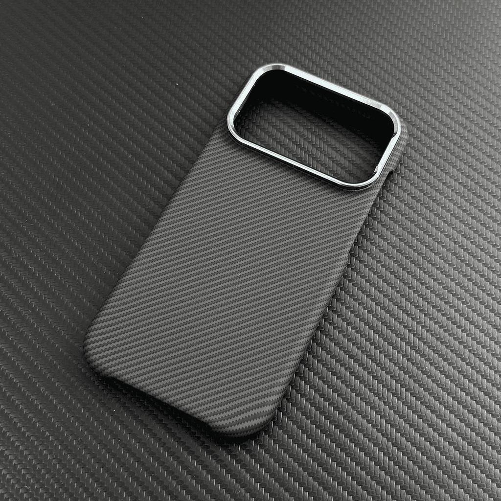 Магнитный чехол из кевлара для iPhone 17 Pro Max: Ультратонкий, Ощущение голого металла, Полуоблегающий.