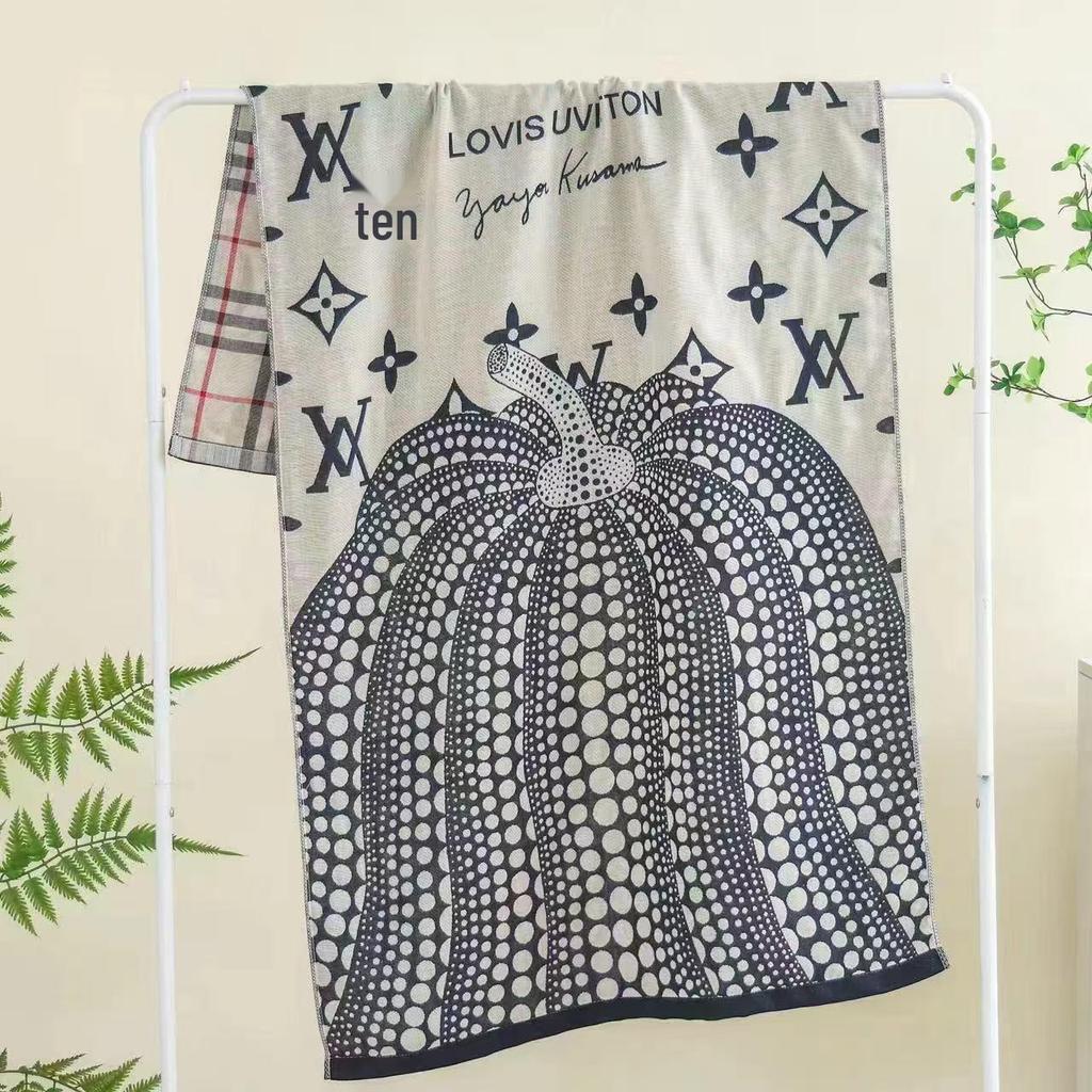 Extra Large Cotton Gauze Cartoon Bath Towel - Soft, Quick-Drying for Adults & Kids