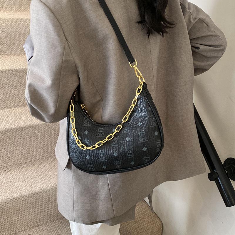 Women's Bag New Shoulder Messenger Women's Bag Fashionable Versatile Small Square Bag Bear Crescent Bag