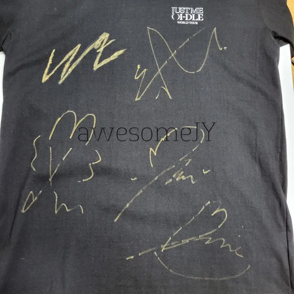 Футболка с автографом группы I-DLE Б/У