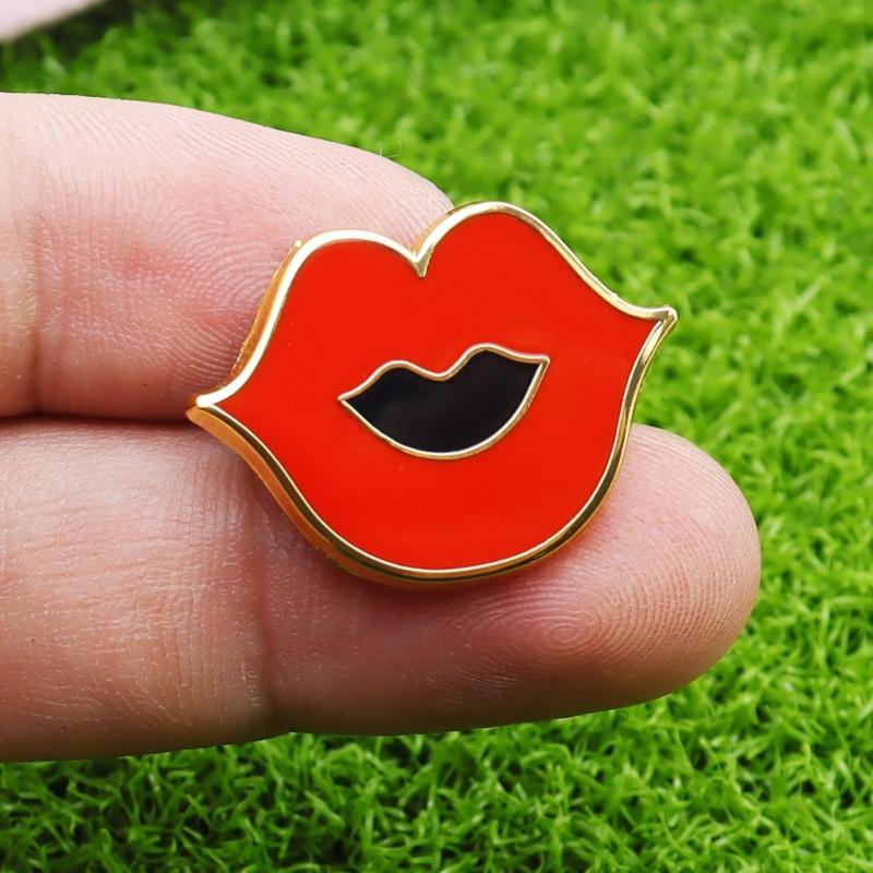 Mouth Shaped Lapel Pin Handmade Jackets Bag Backpack Badge Accessory Clothing Accessories for Elegant Women and Girls