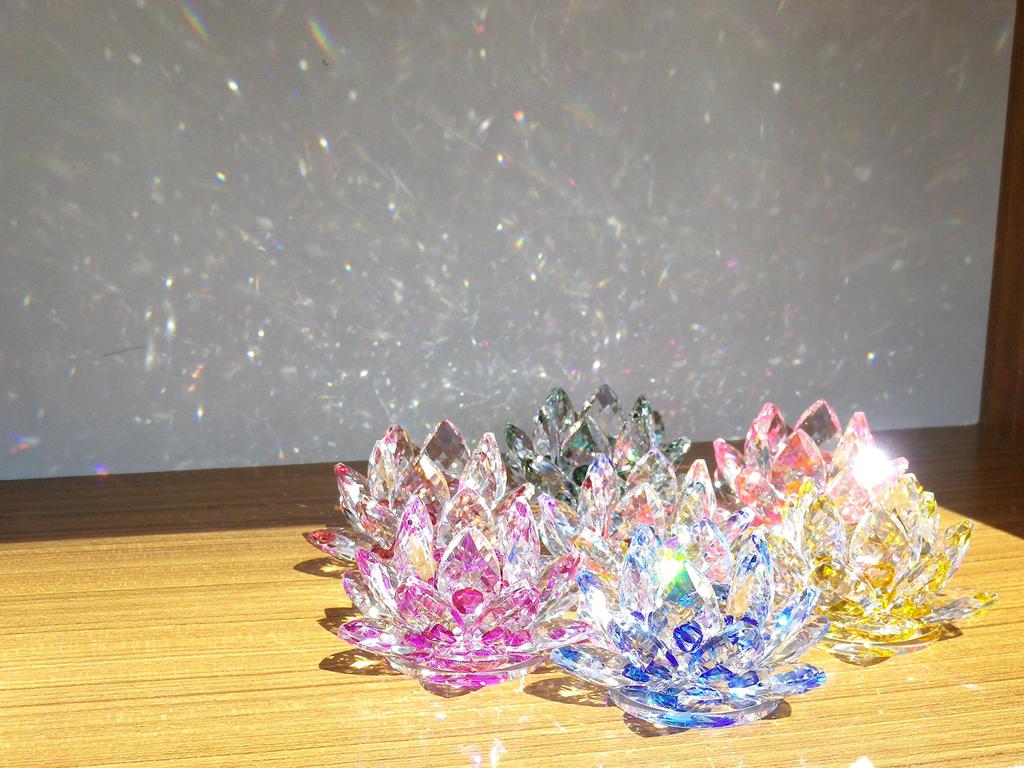 Статуэтка из хрустального стекла, красочный цветок лотоса, интерьерный цветок лотоса, фен-шуй, удача, ловец солнца [KKD] (8см Синий)