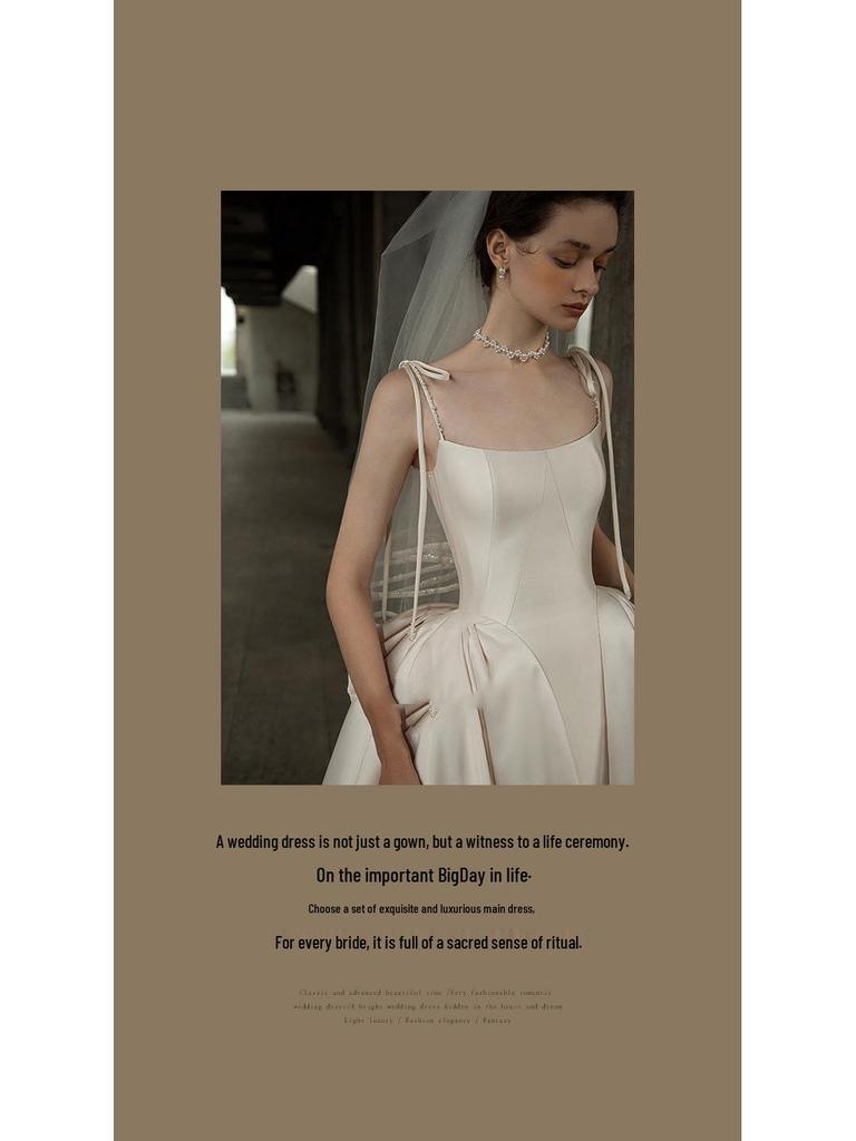 2025 Vintage Satin Halterneck Wedding Dress - Simple, Elegant Evening & Photography Style