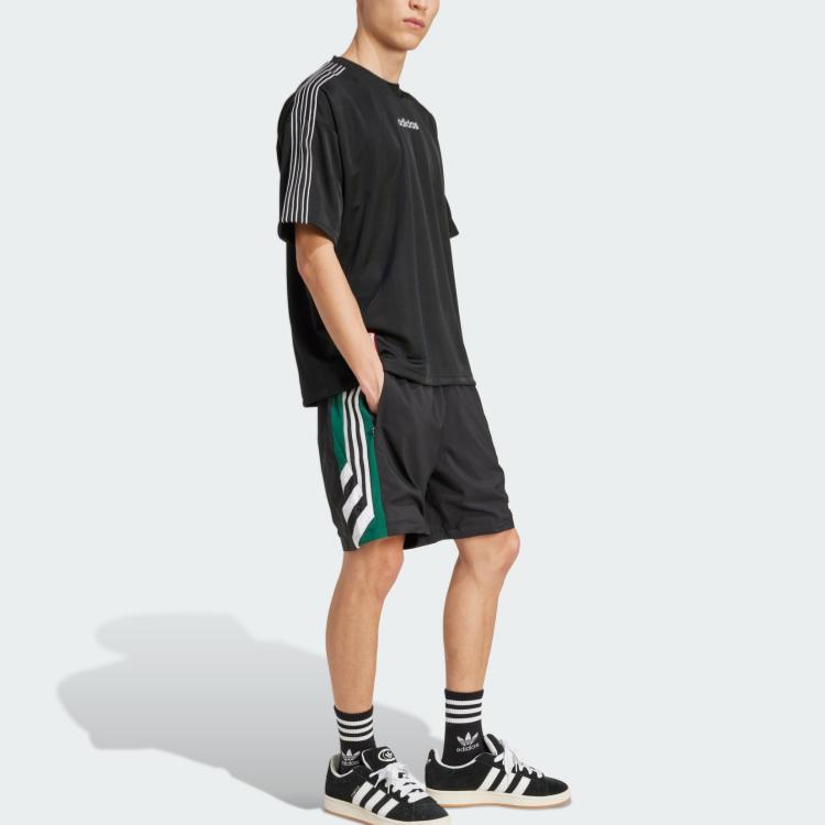 adidas Шорты-карго с панелями JX3077