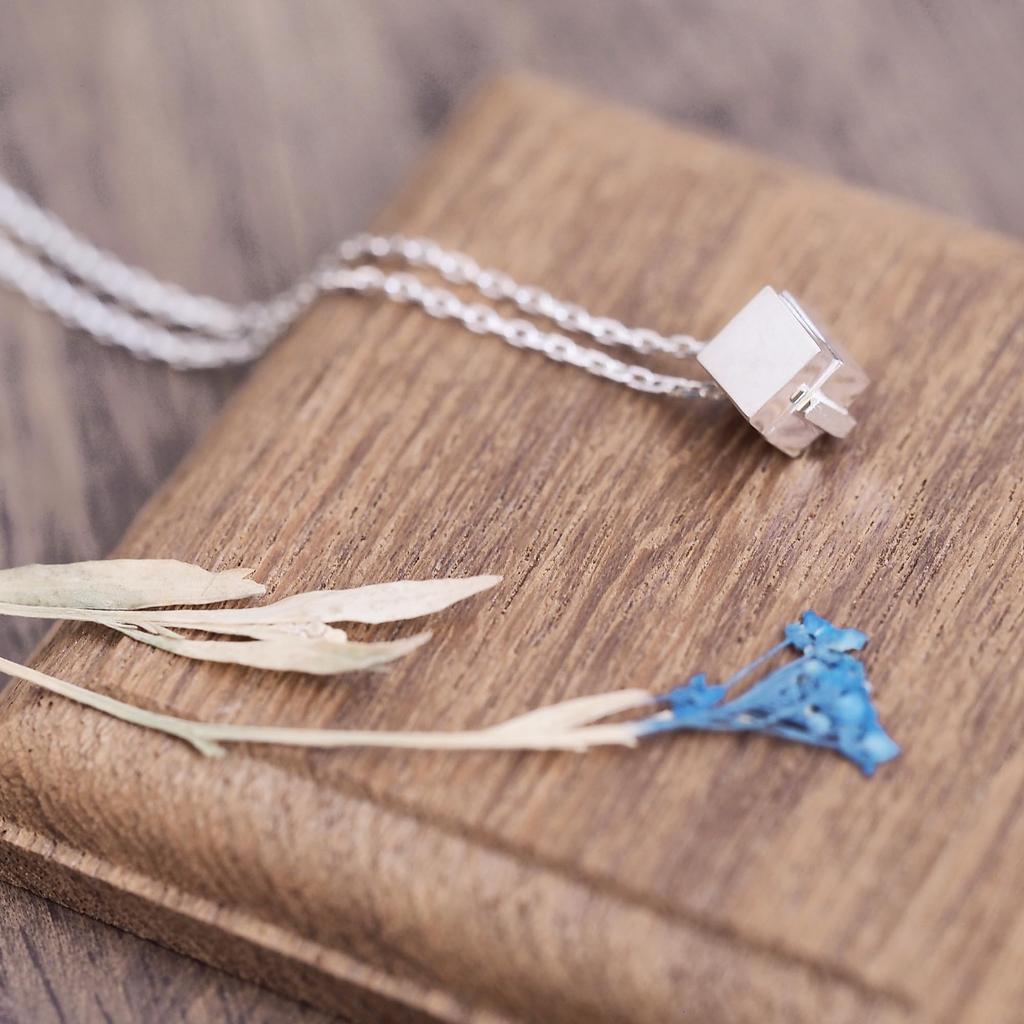 Cloud-jewelry Миниатюрная Белая Шкатулка Кулон-ожерелье для Женщин [Деревянная Подарочная Коробка в Комплекте] Стерлинговое Серебро 925 GBN-1C