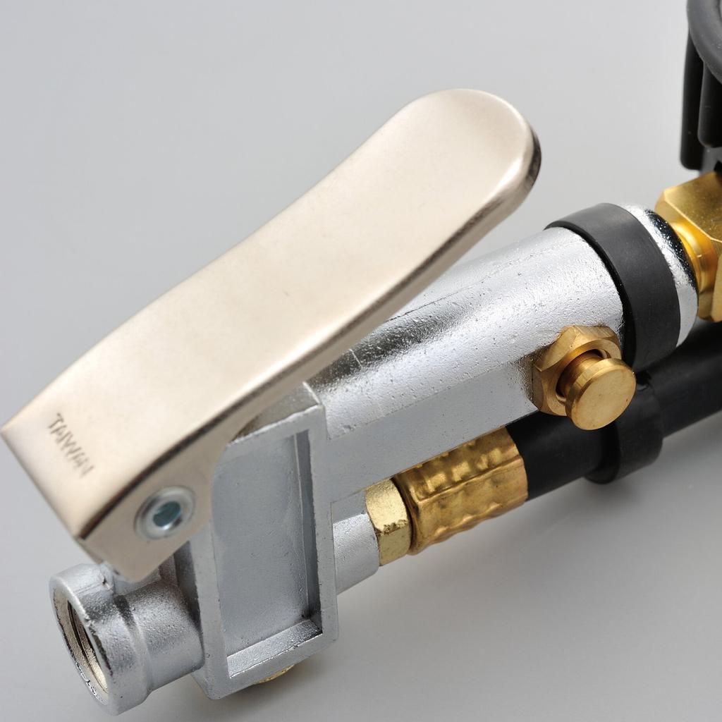 Daytona Motorcycle Air Gauge Compressor with Attachment and Release Valve Air Inflator 41767 T-Type