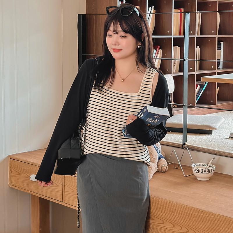 Plus Size Women's Square Neck Knit Sweater Women's Tops Spring and Summer Striped Bottoming Inner Camisole Tank Tops
