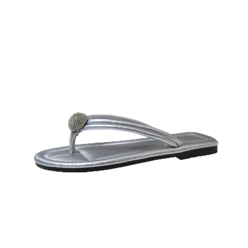 Пляжная обувь на плоской подошве, крутые тапочки, женские новые тапочки интернет-знаменитости, женские летние уличные шлепанцы, сандалии со стразами женские