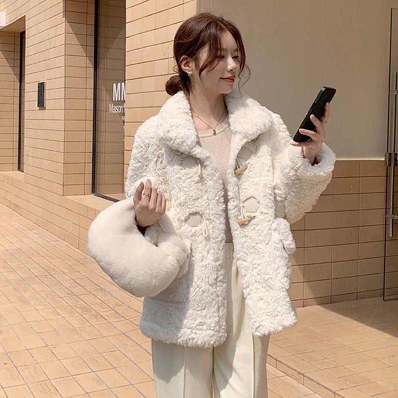 Autumn and Winter New Women's Cow Horn Button Fur Integrated Coat Wind Resistant and Warm Lamb Fur Thickened Imitation Fur Sweet