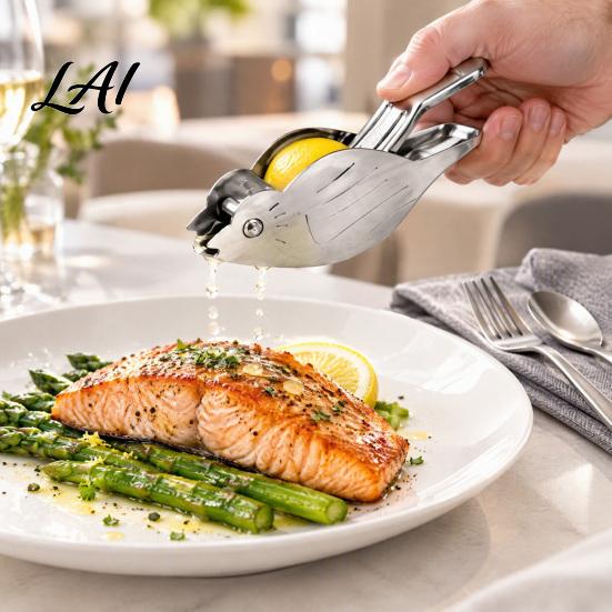 Metal Citrus Juicer for Seafood Bird Shaped Lemon Squeezer 304 Stainless Steel with Compact Fruit Kitchen Pour Spout Portable Hand Press Orange