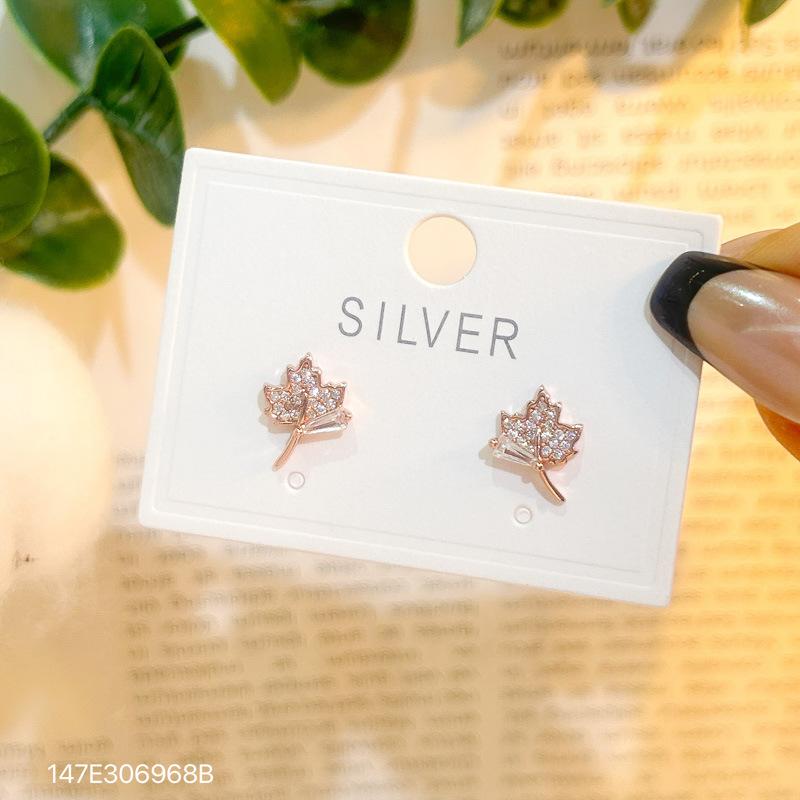S925 Silver Maple Leaf Earrings Women Fashion Super Flashing Stone Mini Earrings