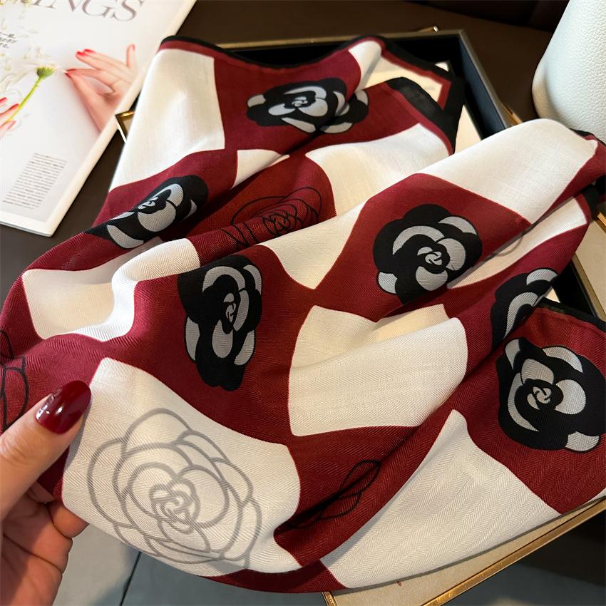 Chessboard Camellia Scarf 65 × 65Cm Thin Versatile Neck Scarf Cotton And Linen Feel Velvet Scarf Women