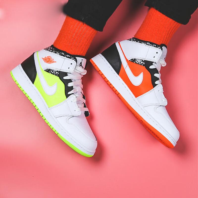 Jordan 1 Mid GS Ноутбук 554725-870