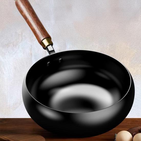 Forged Iron Wok with Wooden Lid Nonstick Skillet Pot Even Heating Fry Pan for Gas Stove Induction Cooker Ergonomic Handle Cooking Pot