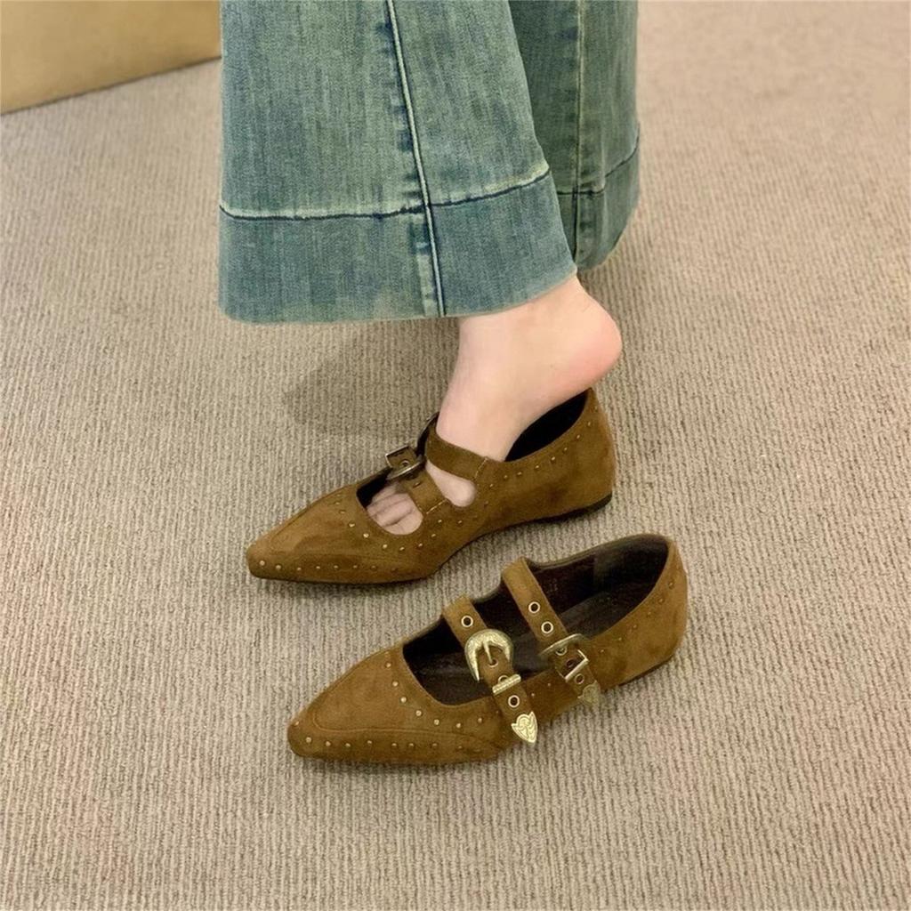 Retro Inner Height Increase Mary Jane Shoes Women's 2025 New Huge Good-looking Niche Rivet Pointed Ballet Shoes