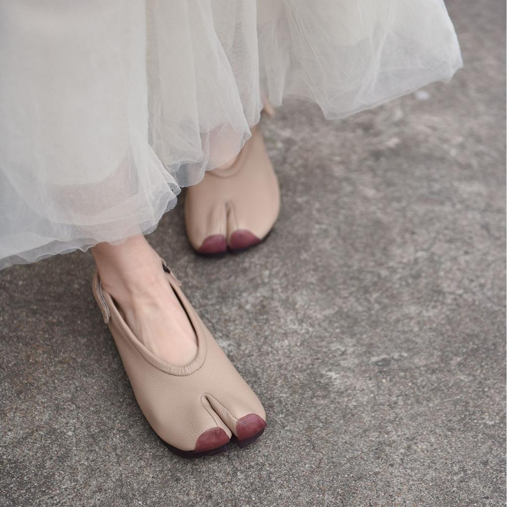 Fashion Original Closed Toe Sandals Women Flats Heel Split Toe Slides Genuine Leather Tabi Sling Back Shoes Soft Soles Hook Loop Loafers