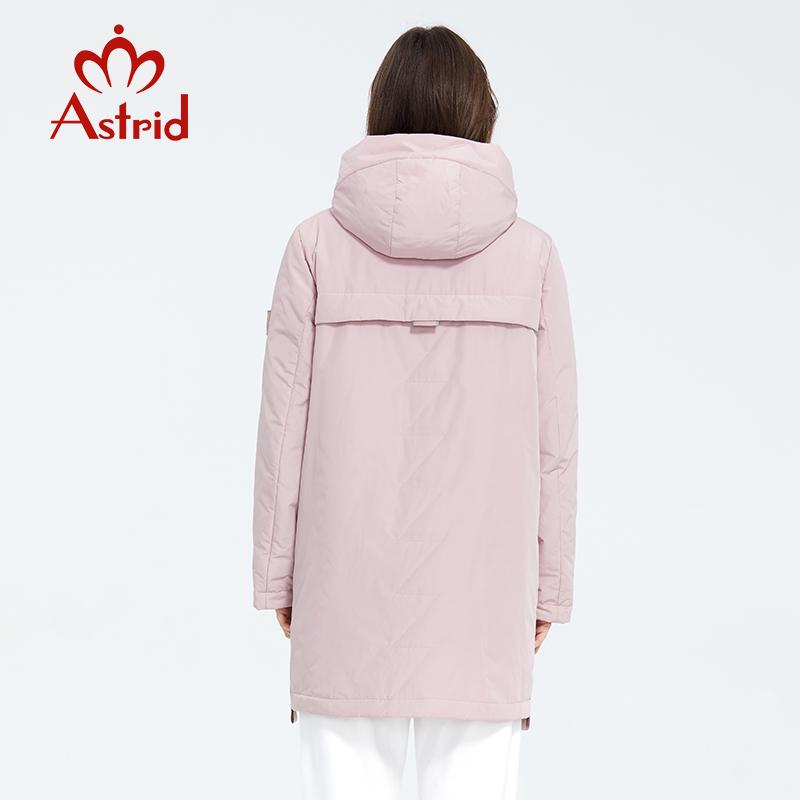 Теплая женская куртка на молнии