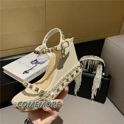 Роскошные дизайнерские женские босоножки Rivet Rome Platform Wedges High Heels Shoes for Women Beach Open Toe Round Head Buckle Strap 2024