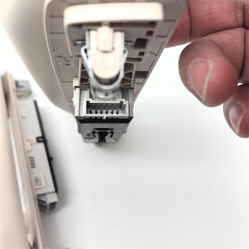 Inner Roof Grab Handle With Read Lamp For Mercedes Benz A B C GLC GLS Class Vito W447 W448 W247 W243 W177 W167 W205 15-23