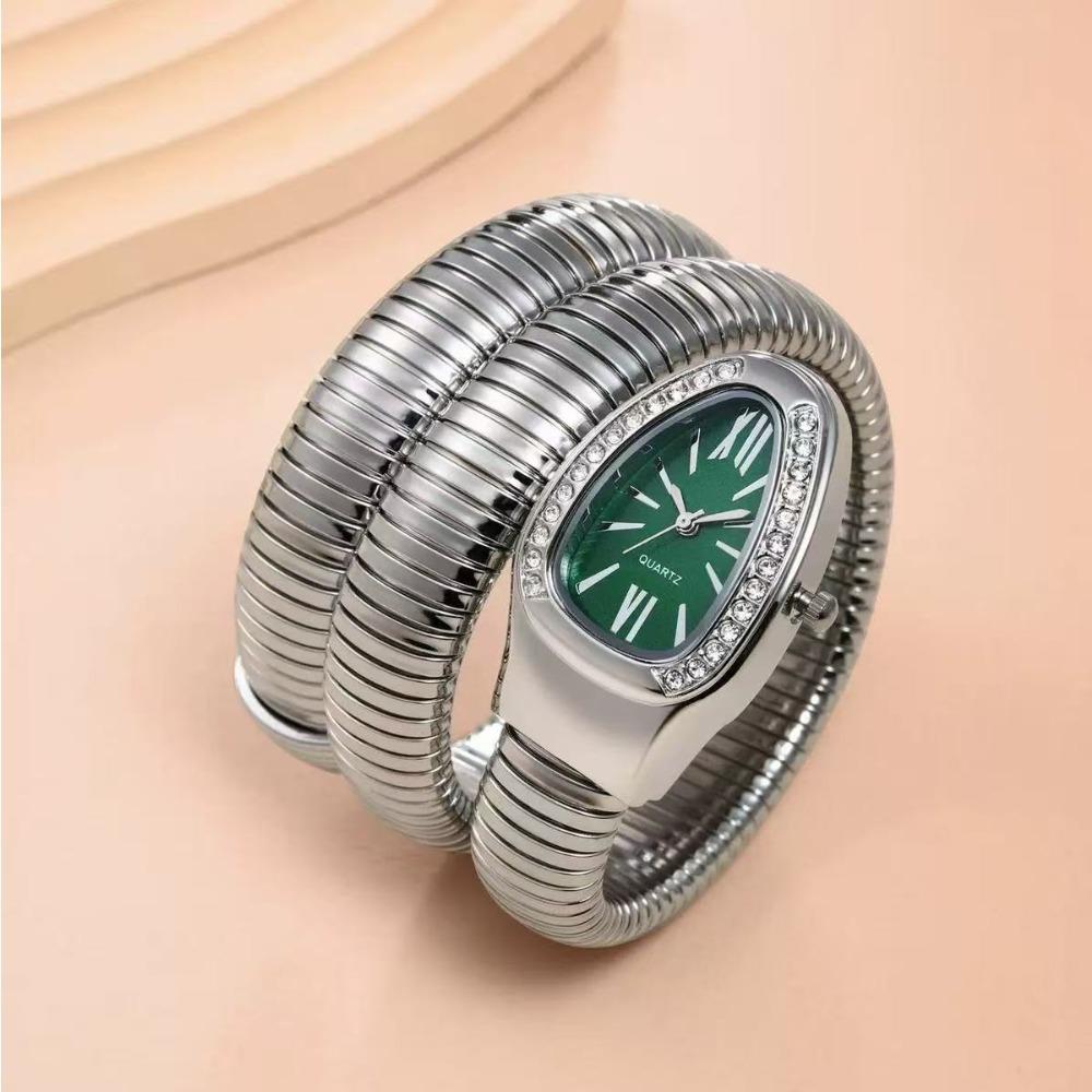 Женский Браслет Товары для Выступлений Креативные Универсальные Кварцевые Часы Персонализированные Браслеты-Часы