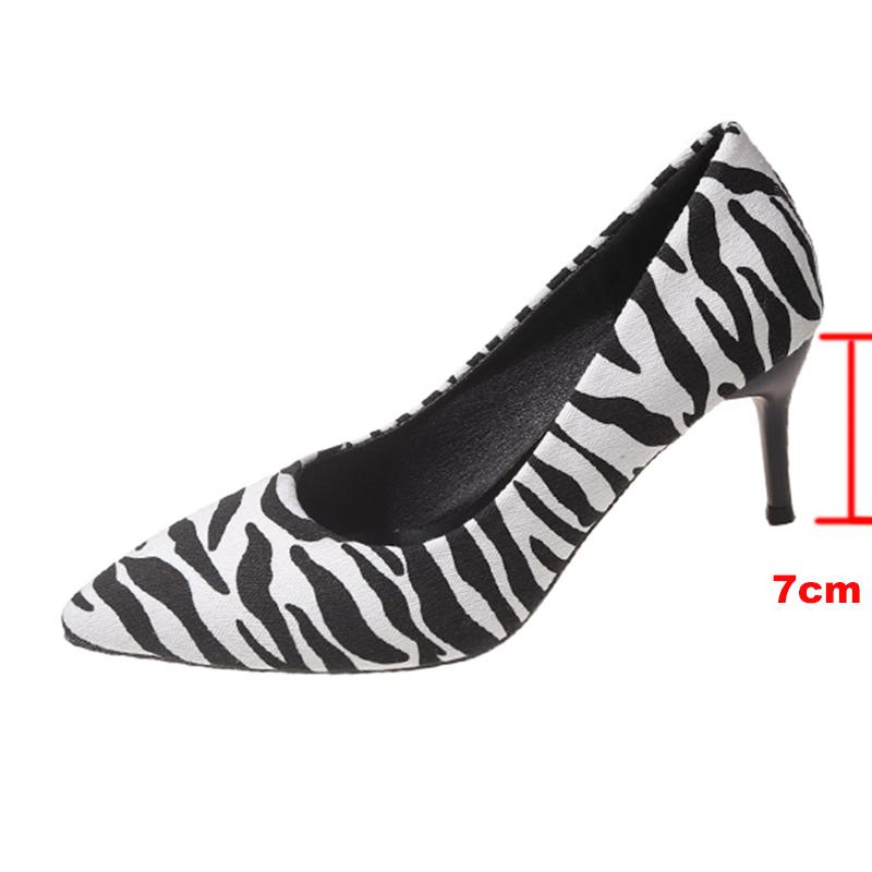 Модные туфли-лодочки с острым носком в полоску с принтом зебры для женщин, туфли больших размеров на шпильках и высоком каблуке, женские туфли 2024 года, новые неглубокие офисные туфли 43