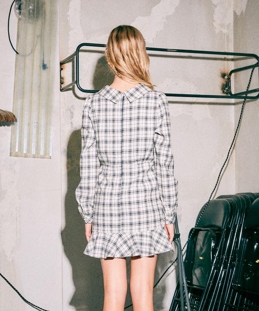 Платье с рюшами Near And Dear Check_Слоновая кость