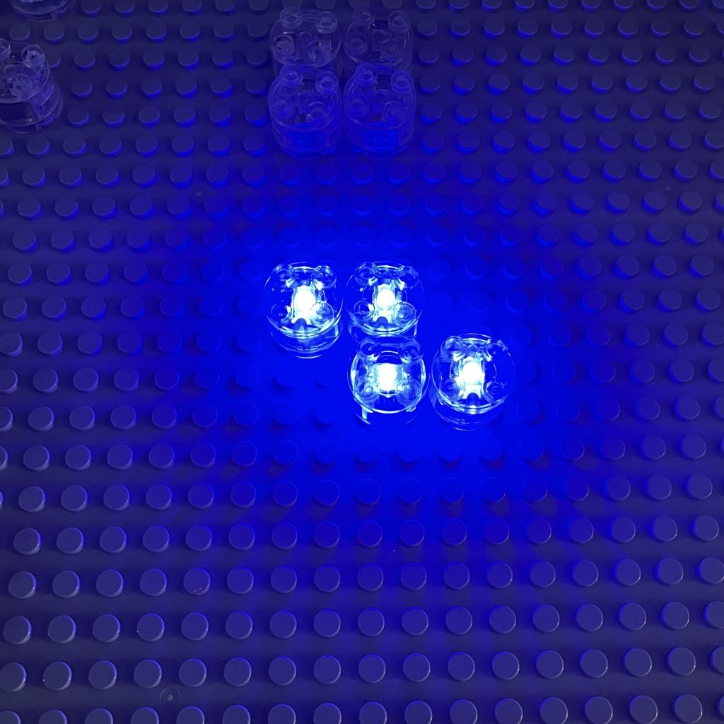 Новые 1/2/5 шт. Moc 8 цветов 2x2 Точечные светодиодные огни с батарейками Аксессуары Классический Кирпич Образовательные Светящиеся Строительные Блоки Дети