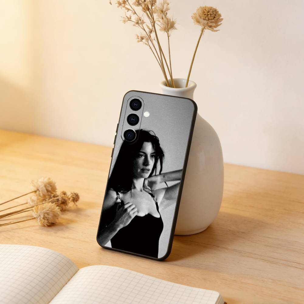 Чехол для телефона Anne Hathaway Черный Силиконовый Мягкий Для Samsung Galaxy A73,A72,A71,A70,A53,A52,A51