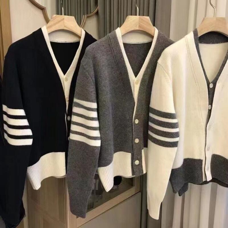 V-neck Knitted Cardigan Sweater Loose Early Autumn Color Contrast Sweater Design Cardigan Sweater Top Coat Female