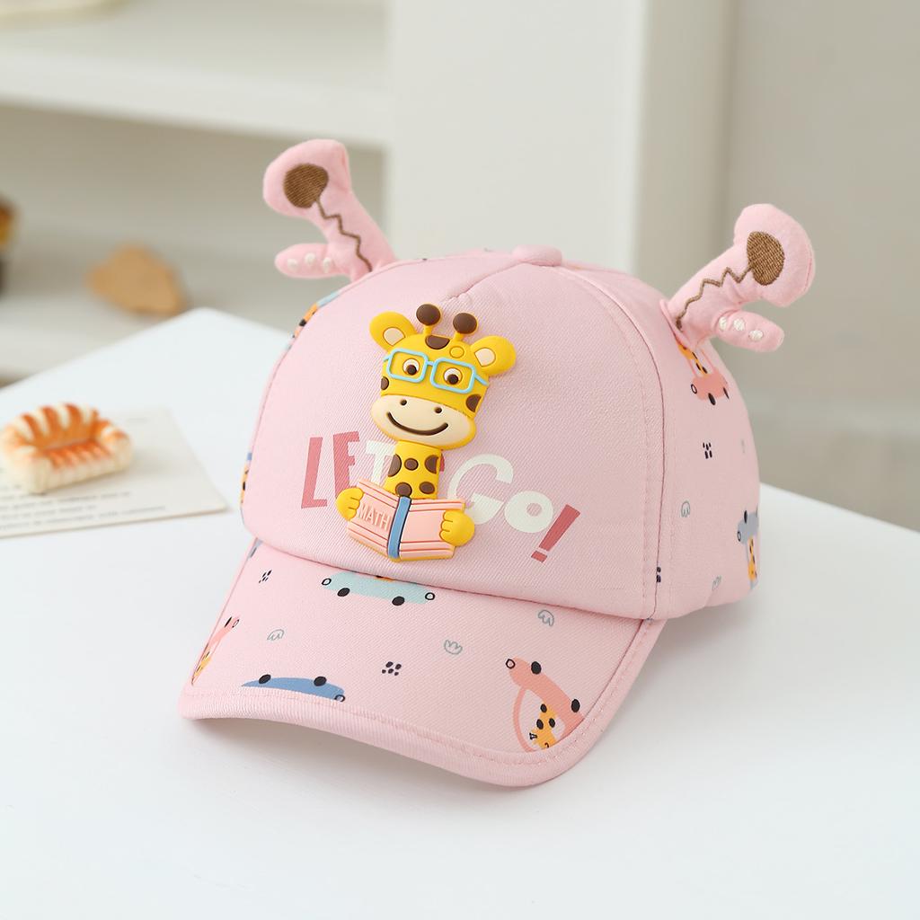 Cartoon Giraffe Children's Baseball Cap, with Antler Decoration, Suitable for Children Aged 3 to 6 for Outdoor Activities