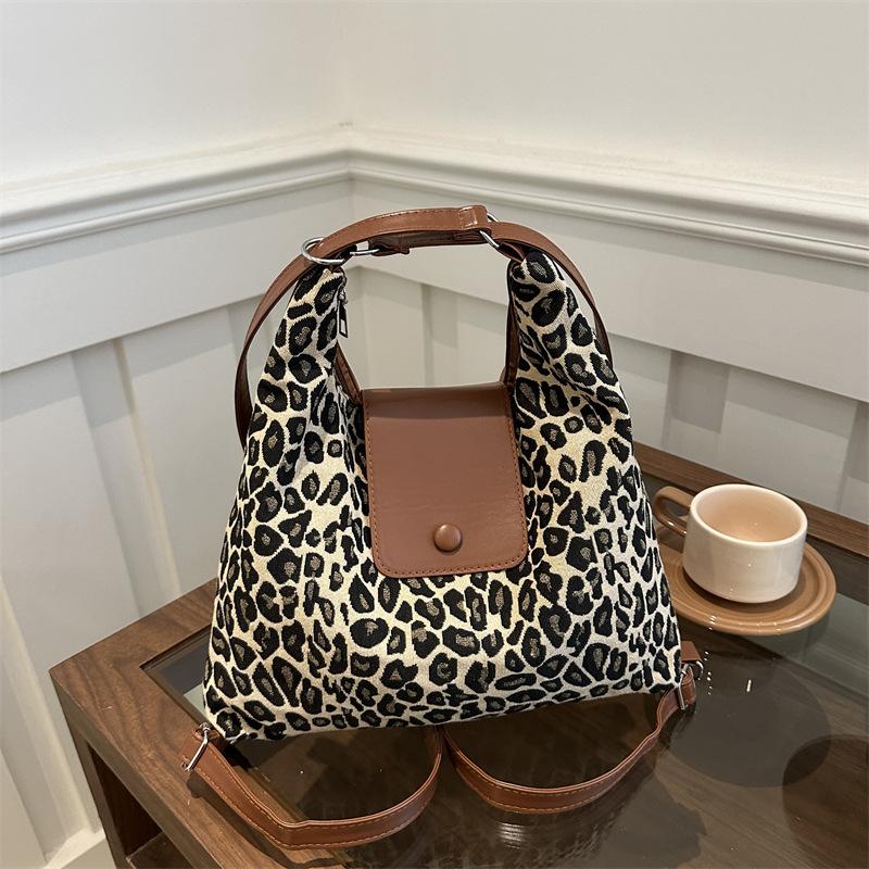 High Value Large Capacity Tote Bag Women's 2025 New Trendy Fashion Retro Leopard Print Shoulder Bag Multi-functional Backpack