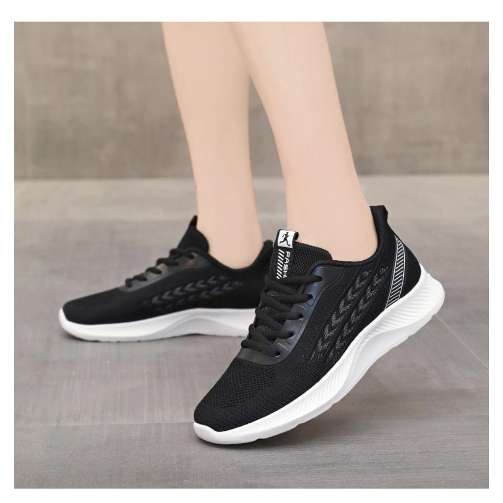Женские дышащие повседневные спортивные туфли, сетчатая обувь, женская сетчатая обувь, увеличивающая рост