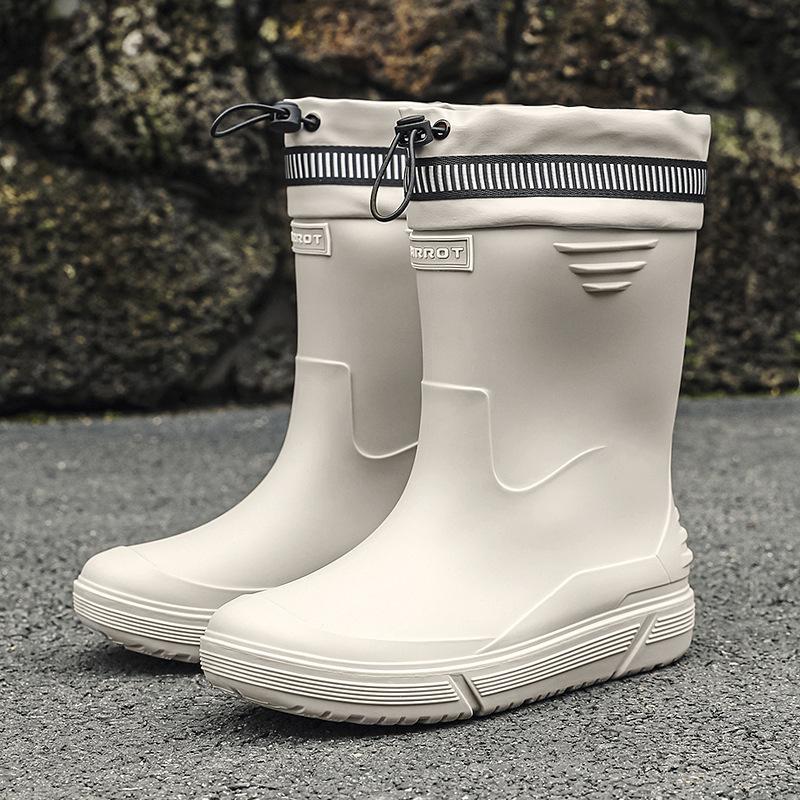 New Bundle Rain Shoes Men's Medium Tube Non-slip Waterproof Shoes Outdoor Water Boots Warm Rain Shoes Short Tube Rubber Shoes Men's Fashion