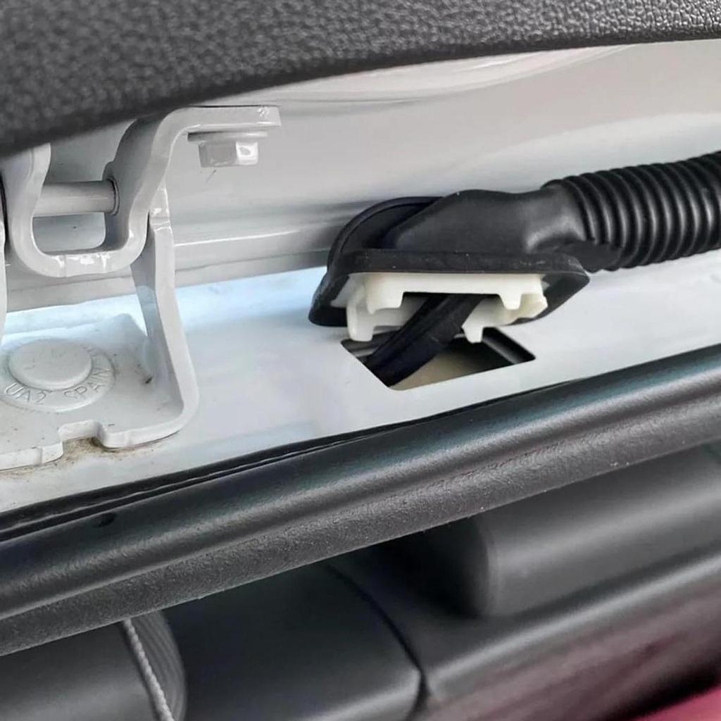 Задняя крышка жгута проводов багажника Крышки автомобиля Жгут проводов задней двери Резиновая втулка Запасные части