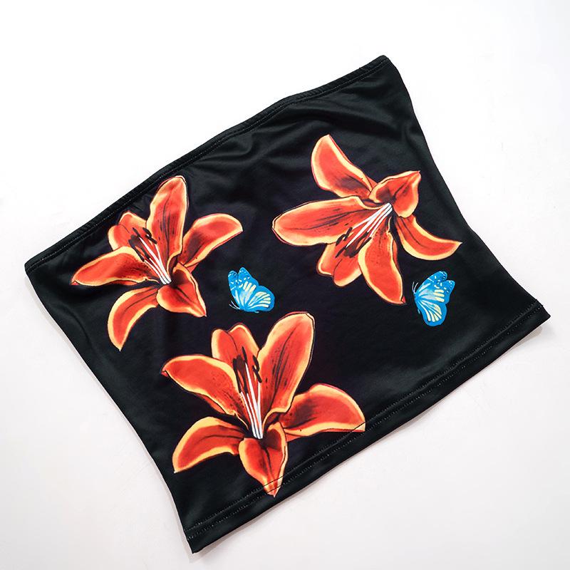 Укороченный топ с цветочным принтом в американском стиле - Женская летняя коллекция 2024