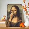 Забавная Металлический Арт на Стену с Моной Лизой 8x12 дюймов Юмористический Винтажный Декор с Осенними Листьями, Легко Повесить для Ванной Гостиной Спальни, Qui
