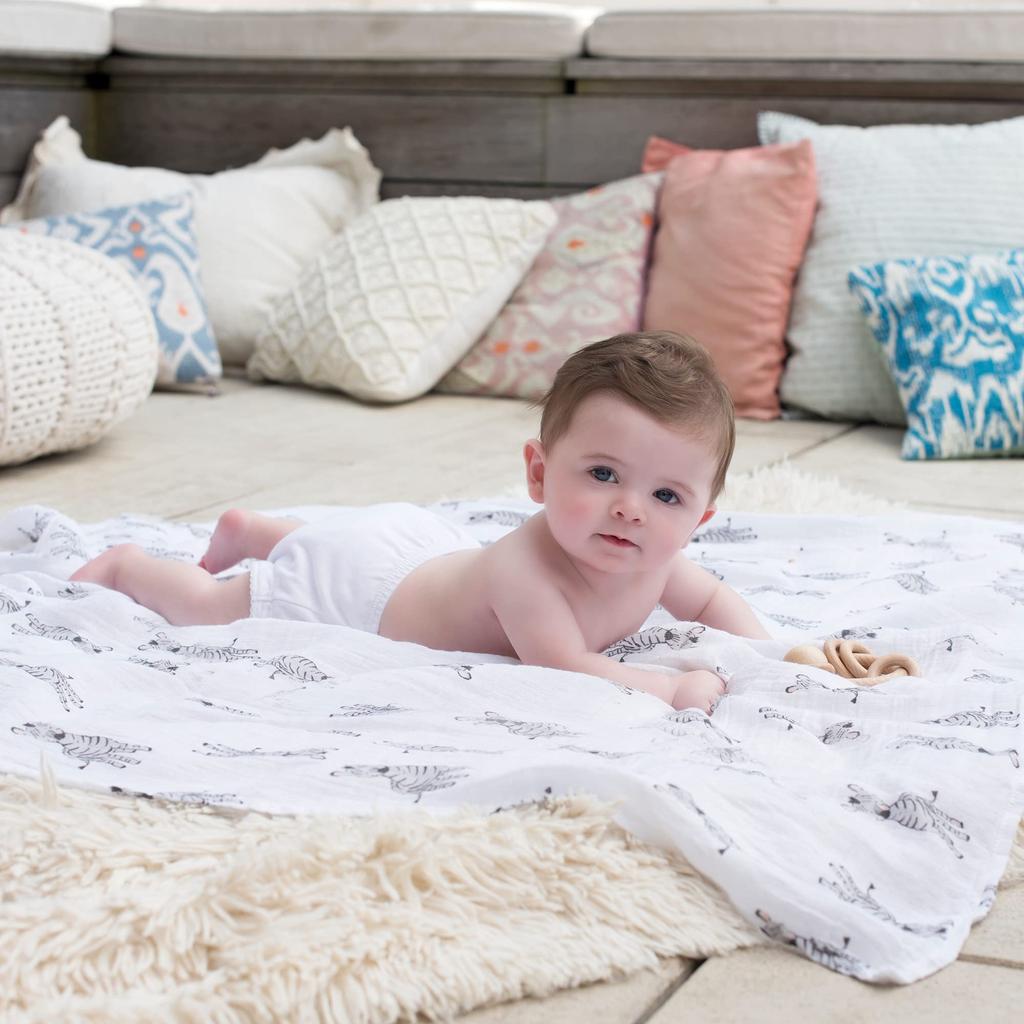 И Anay Swaddle J941B Safari Babes 112 см x 112 см [Aiden Essentials] Прибл.