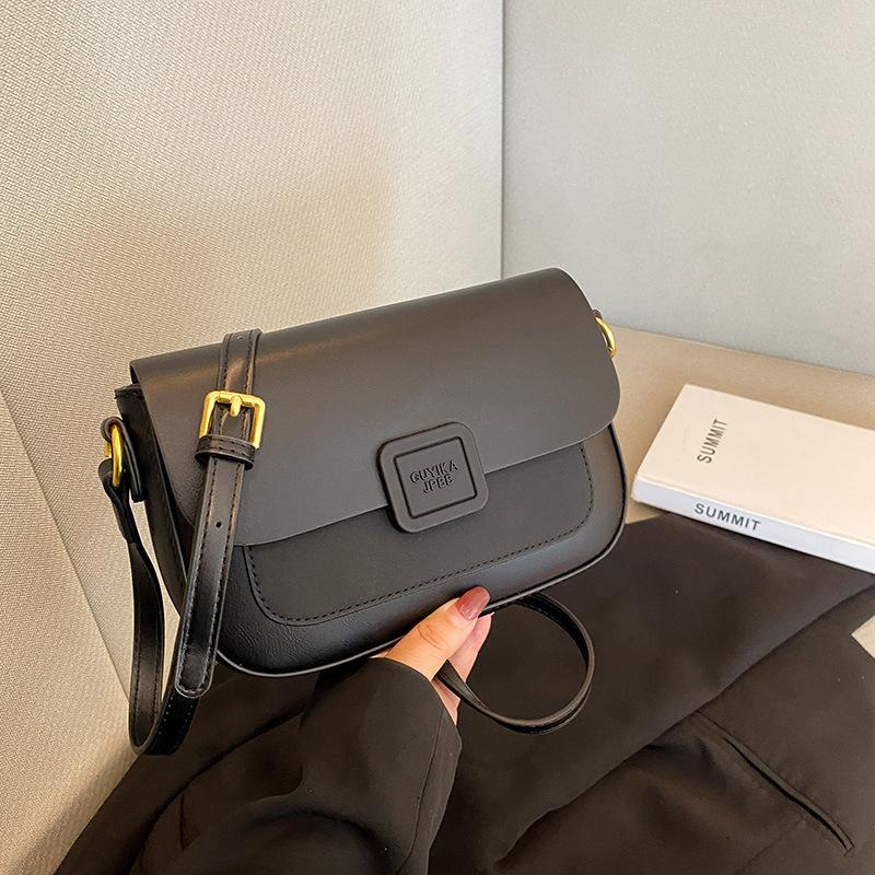 Чувство популярной сумки для отдыха 2025 новая простая модная женская сумка универсальная на плечо сумка-мессенджер ретро маленькая квадратная сумка