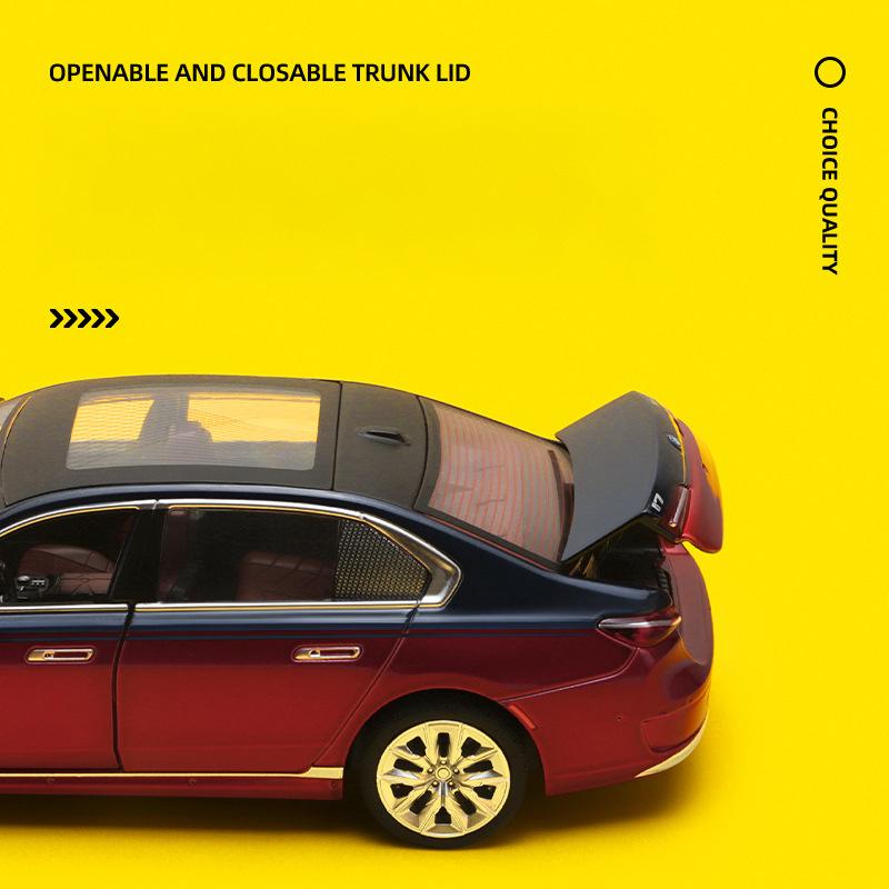 1/24 BMW I7 G70 Седан Металлическая Модель Автомобиля Игрушка Литье под Давлением Металлическое Литье Звук и Свет Автомобильные Игрушки для Детей Транспортное Средство