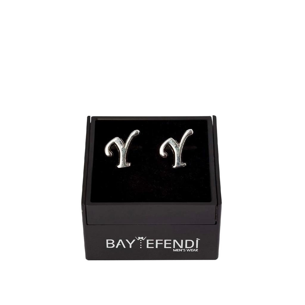 Персонализированная запонка серебряного цвета с буквой А