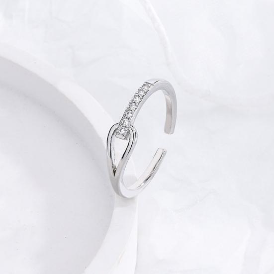Women Ring Hollow Out Japan Korean Style Shiny Rhinetones Finger Ring for Wedding Party