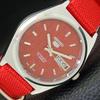 ВОССТАНОВЛЕННЫЕ МУЖСКИЕ ЧАСЫ SEIKO 5 AUTOMATIC, СДЕЛАНО В ЯПОНИИ, КРАСНЫЙ ЦИФЕРБЛАТ, ИЗГОТОВЛЕНЫ НА ЗАКАЗ a440062-2 QV90-a440062