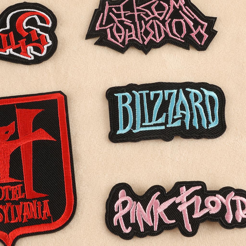 Вышитая этикетка Тканевая этикетка Наклейка-нашивка Английская буква Эмблема Source Наклейка-вышивка своими руками Наклейка-наклейка из ткани