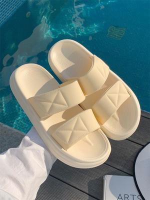 Модные женские тапочки на платформе и сандалии для женщин, лето 2024, толстые туфли для ванной на пляже, мягкая обувь, маленький размер, новый стиль