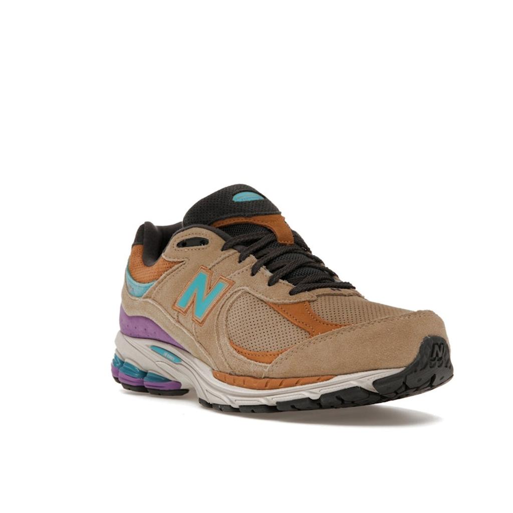 New Balance Кроссовки унисекс 2002R Incense Светло-коричневые M2002RWA