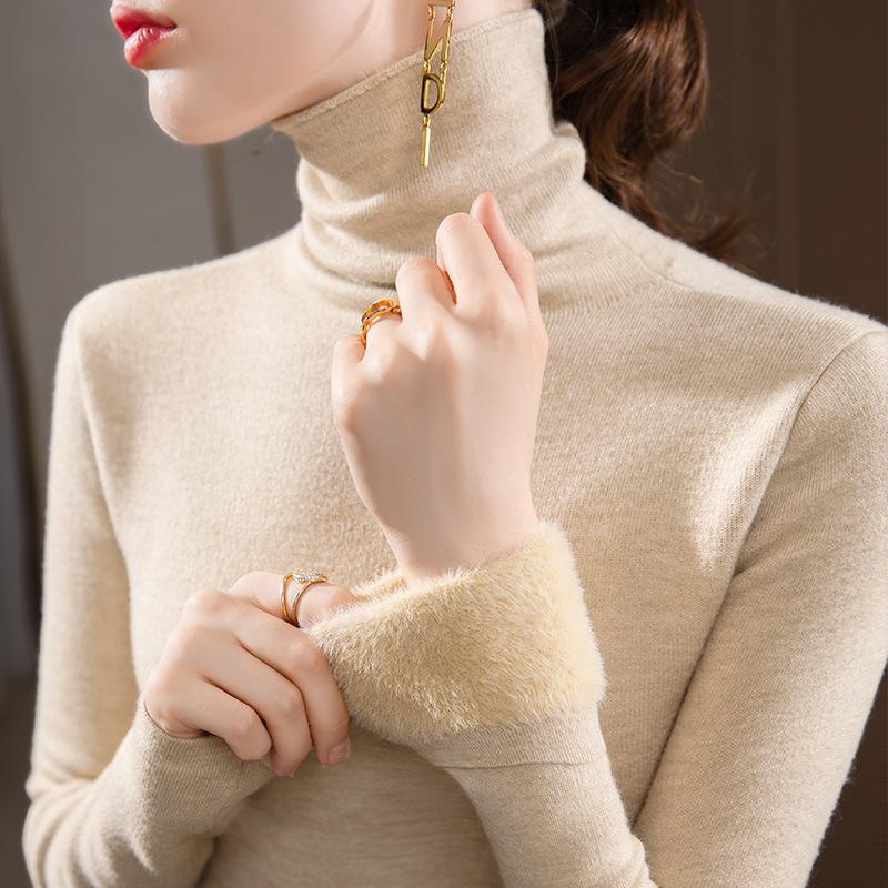 Женский осенне-зимний трикотажный свитер с высоким воротом и утолщенной талией