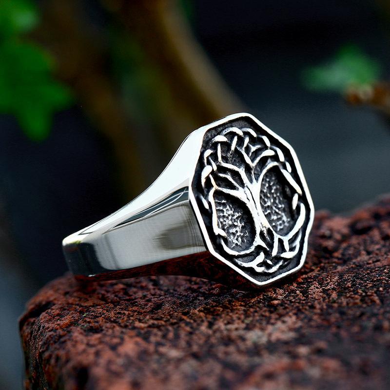 Iron Warrior Viking Tree of Life Vintage Men's Ring