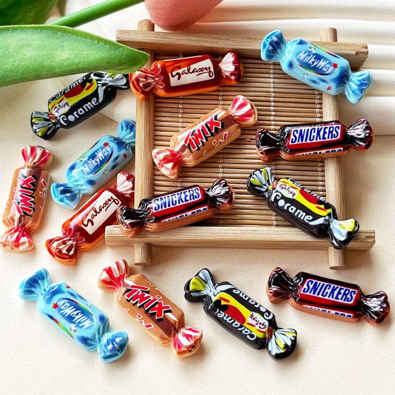 Смола Конфета Имитация Еды: Украшения своими руками, чехлы для телефонов, патчи для кроксов, заколки и аксессуары для волос.