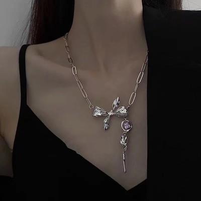 Ожерелье с бантом и розой, легкая роскошная нишевая цепочка на ключицу, ювелирные изделия, элитный дизайн, женские милые крутые аксессуары Tide