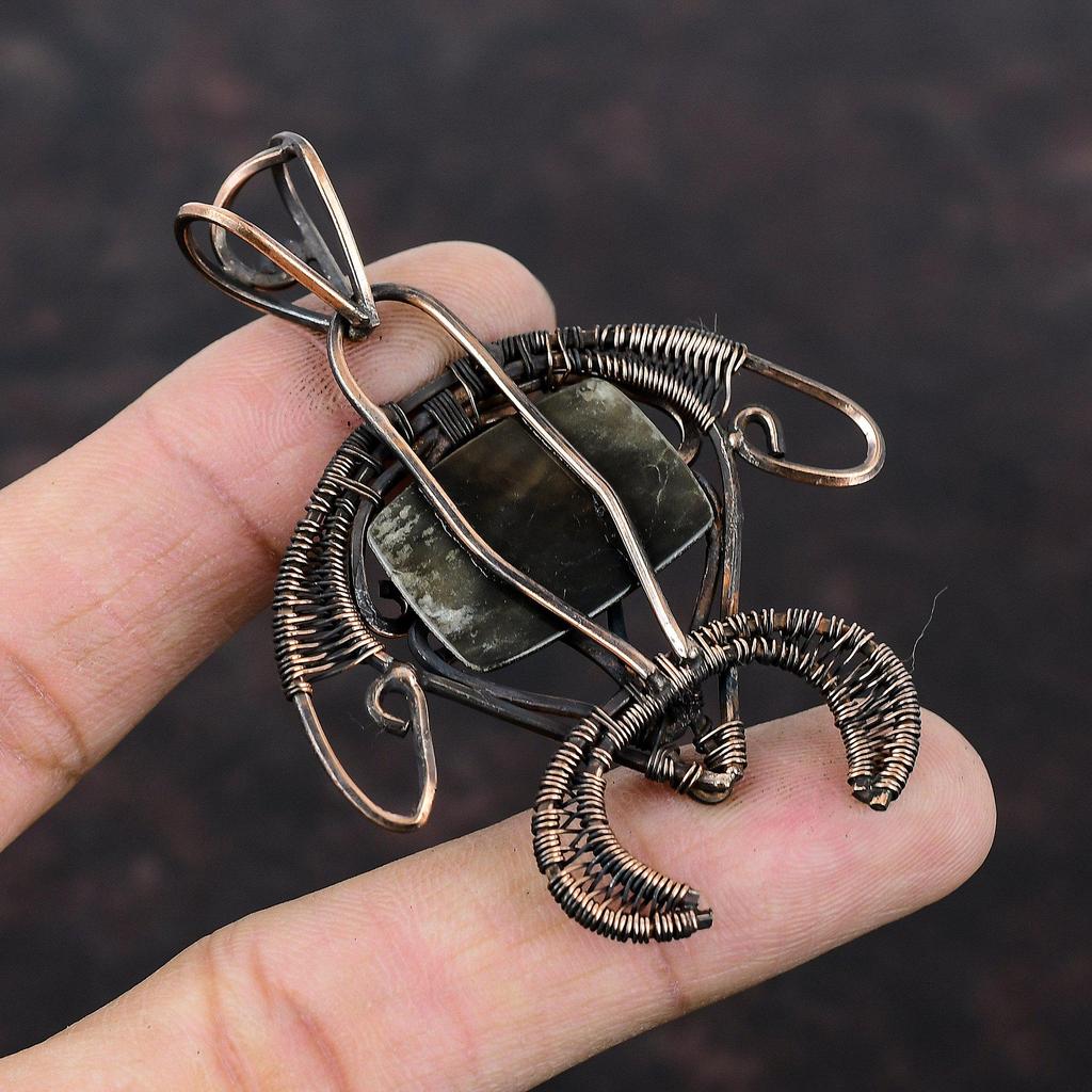 Черный перламутровый кулон, медная проволока, обернутая кулоном, драгоценный камень, медная бижутерия, кулон в виде черепахи, подарок для мамы, кулон ручной работы в стиле бохо